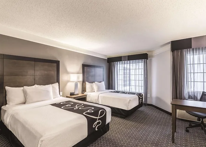 La Quinta By Wyndham Austin At The Domain